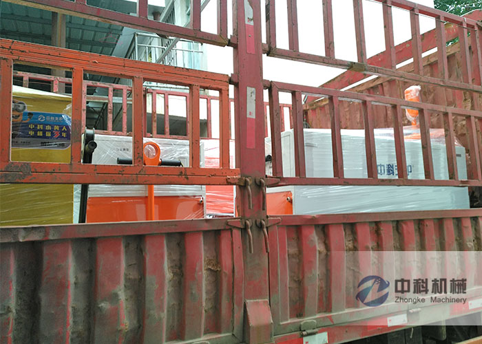 太原雙缸液（yè）壓砂漿泵、PZ-6噴漿（jiāng）機（jī）發貨現場