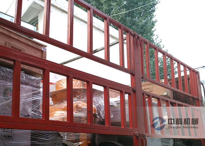 蘭州轉子（zǐ）活塞式混（hún）凝土（tǔ）濕噴（pēn）機發貨現場-0