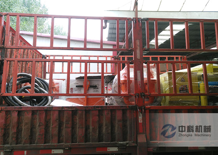 西安雙液注漿（jiāng）機、雙缸砂漿泵、PZ-6混凝土噴漿機發貨現場-0