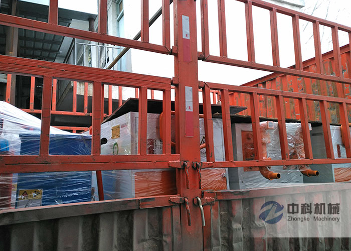 天津雙液注漿機、PZ-6混凝土噴漿機發貨現場（chǎng）-0