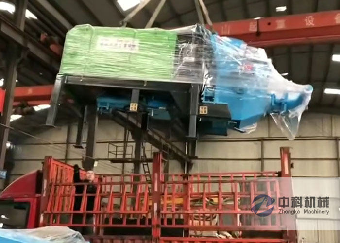 90液壓混凝土（tǔ）濕噴機（jī）發貨現（xiàn）場