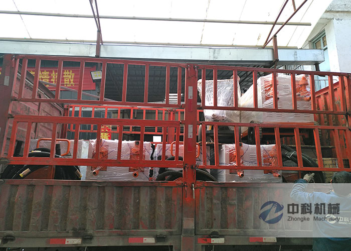 杭州雙液注（zhù）漿機、螺杆砂漿灌漿泵發貨現場-0