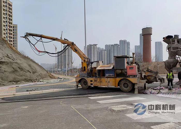 3016工程底盤混凝土濕噴台車施工現場-1