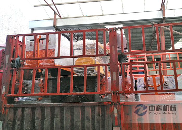 南昌雙液注漿機、螺杆砂漿灌漿（jiāng）泵發貨現場