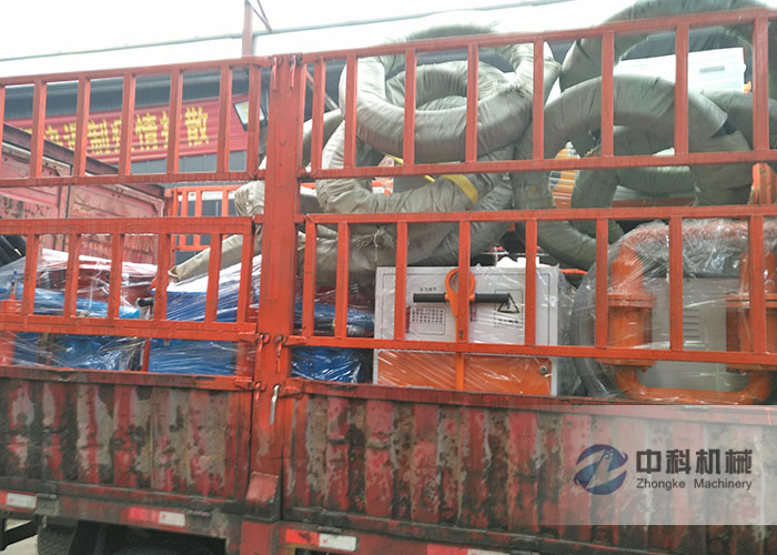 杭州雙液注漿機、雙缸液壓（yā）砂漿泵、PZ-6噴漿機發貨（huò）現場