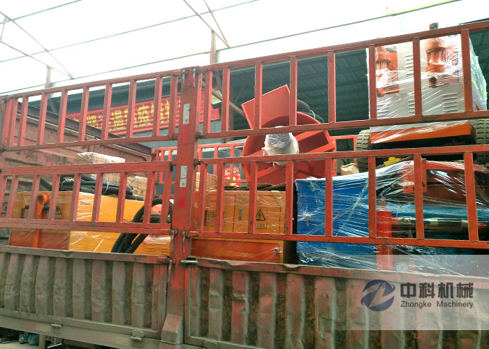 昆明雙液注漿機、PZ-6噴漿機、灰漿攪拌（bàn）機（jī）發貨（huò）現場