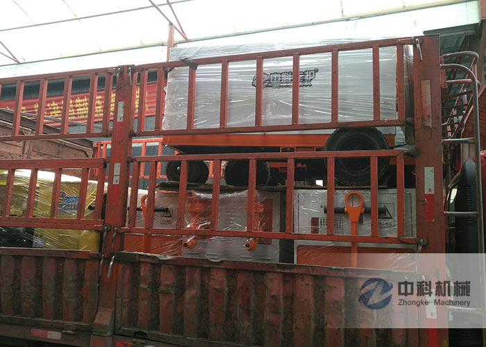 蘭州雙液注漿機、水泥砂漿注漿機、PZ-6混凝土噴漿機發（fā）貨現場