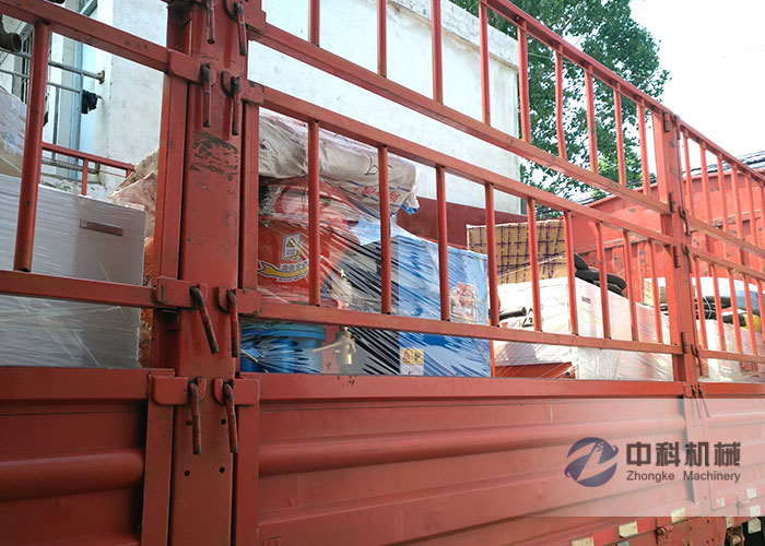 蘭州雙液注漿機、PZ-6混凝土噴漿機（jī）發貨現場