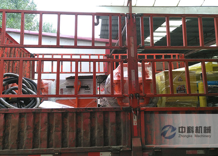 沈陽雙液注漿機、水泥（ní）砂漿注漿機、PZ-6噴漿機發貨現場